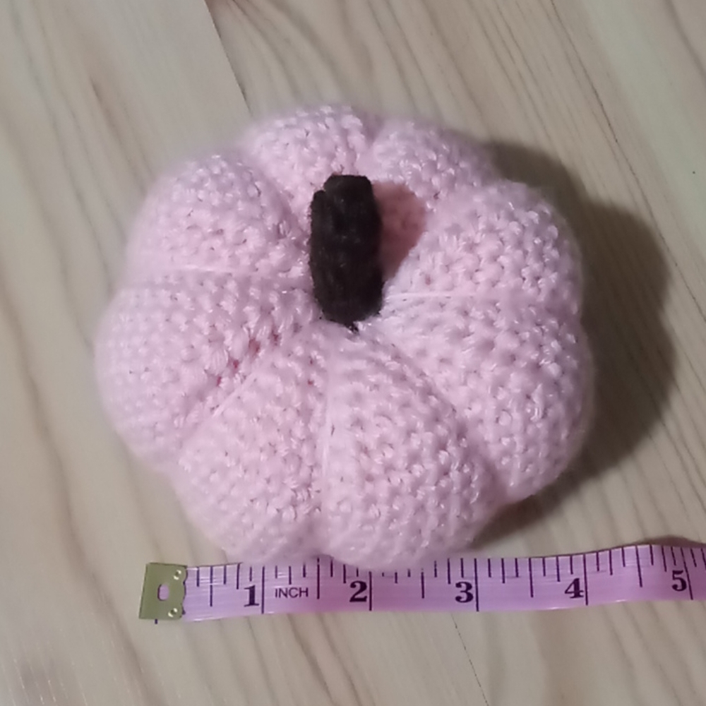 3 crocheted orange pumpkins handmade - Picture 3 of 5